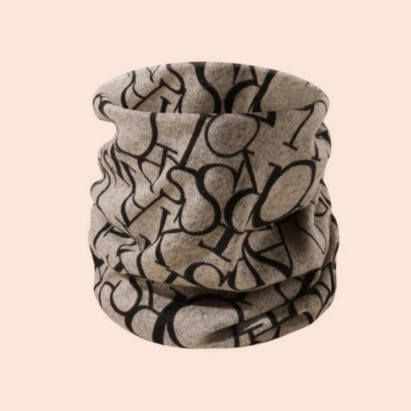 Letter Graphic Beanie Hat - Picture 3 of 6